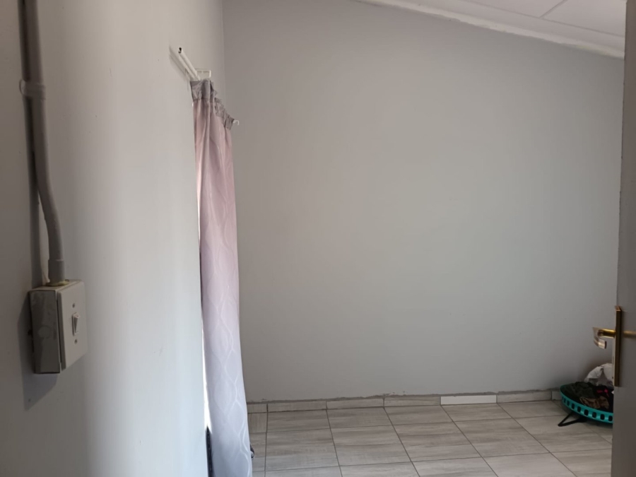 3 Bedroom Property for Sale in Roodepan Northern Cape